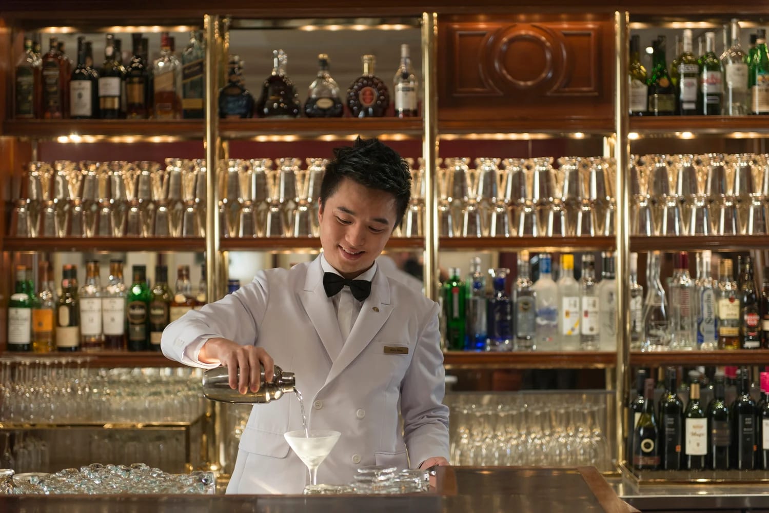Mandarin Oriental Hong Kong Hong Kong — Mandarin Oriental Fan Club preferred partner hotel